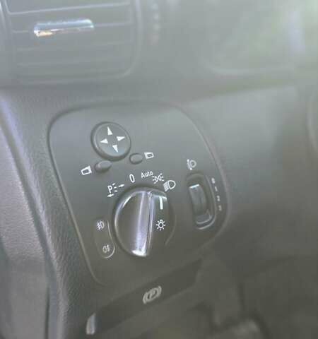 Серый Мерседес Ц-Класс, объемом двигателя 2.15 л и пробегом 310 тыс. км за 5000 $, фото 29 на Automoto.ua