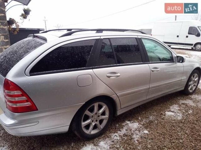 Серый Мерседес Ц-Класс, объемом двигателя 1.8 л и пробегом 260 тыс. км за 5800 $, фото 1 на Automoto.ua