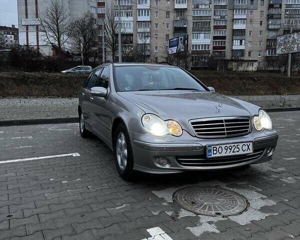 Сірий Мерседес Ц-Клас, об'ємом двигуна 1.8 л та пробігом 247 тис. км за 6800 $, фото 15 на Automoto.ua