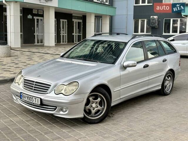Сірий Мерседес Ц-Клас, об'ємом двигуна 2.1 л та пробігом 236 тис. км за 6400 $, фото 12 на Automoto.ua