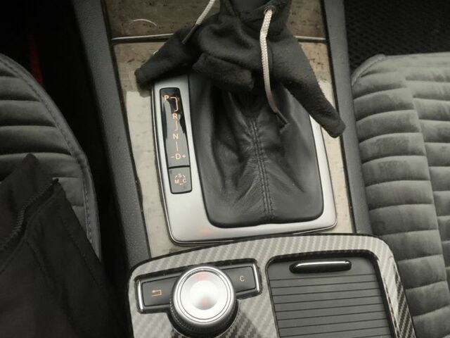 Серый Мерседес Ц-Класс, объемом двигателя 2.1 л и пробегом 294 тыс. км за 9100 $, фото 19 на Automoto.ua