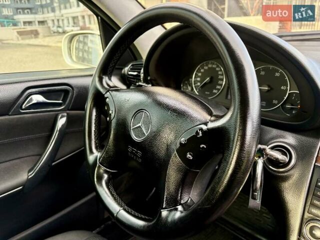 Сірий Мерседес Ц-Клас, об'ємом двигуна 2.1 л та пробігом 236 тис. км за 6400 $, фото 45 на Automoto.ua