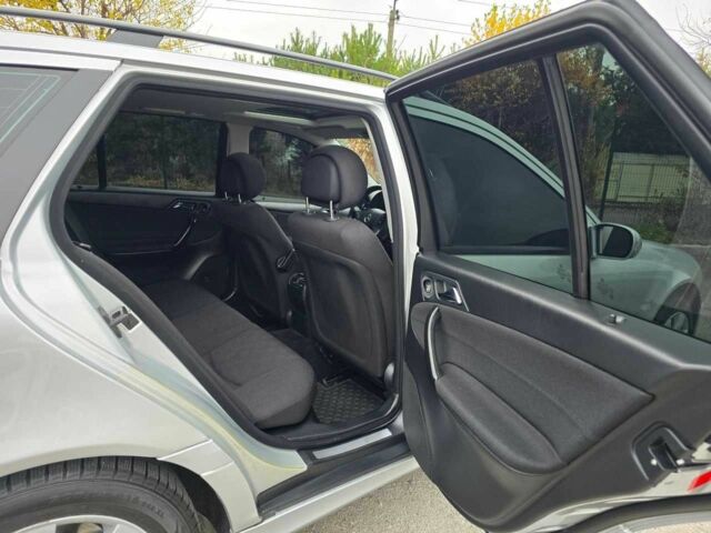 Сірий Мерседес Ц-Клас, об'ємом двигуна 2.2 л та пробігом 304 тис. км за 6999 $, фото 17 на Automoto.ua