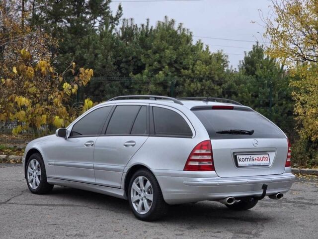 Сірий Мерседес Ц-Клас, об'ємом двигуна 2.2 л та пробігом 304 тис. км за 6999 $, фото 2 на Automoto.ua