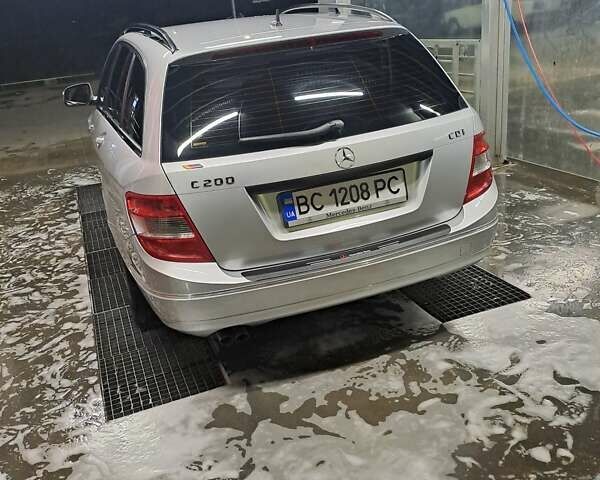 Сірий Мерседес Ц-Клас, об'ємом двигуна 2.2 л та пробігом 329 тис. км за 7900 $, фото 32 на Automoto.ua