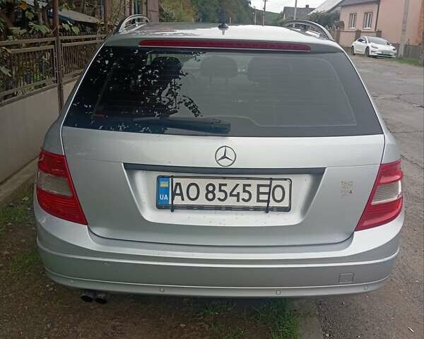 Сірий Мерседес Ц-Клас, об'ємом двигуна 2.15 л та пробігом 245 тис. км за 7850 $, фото 3 на Automoto.ua