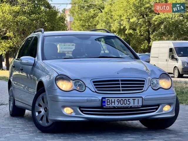 Сірий Мерседес Ц-Клас, об'ємом двигуна 2.15 л та пробігом 236 тис. км за 6400 $, фото 52 на Automoto.ua