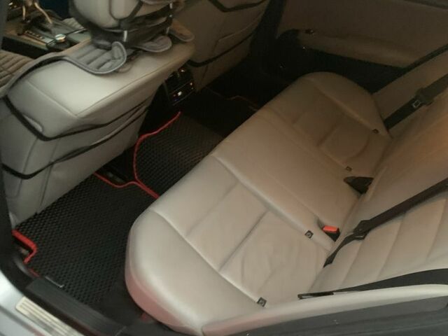 Серый Мерседес Ц-Класс, объемом двигателя 2.1 л и пробегом 294 тыс. км за 9100 $, фото 9 на Automoto.ua