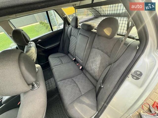 Сірий Мерседес Ц-Клас, об'ємом двигуна 2.1 л та пробігом 236 тис. км за 6400 $, фото 75 на Automoto.ua