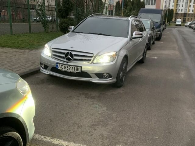 Серый Мерседес Ц-Класс, объемом двигателя 2.1 л и пробегом 294 тыс. км за 9100 $, фото 4 на Automoto.ua