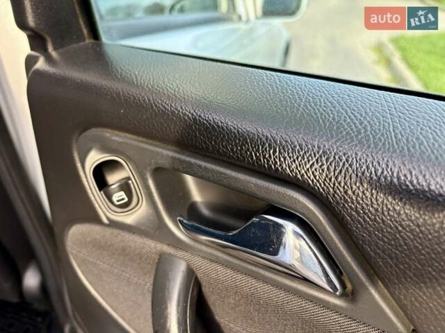 Сірий Мерседес Ц-Клас, об'ємом двигуна 2.1 л та пробігом 236 тис. км за 6400 $, фото 70 на Automoto.ua