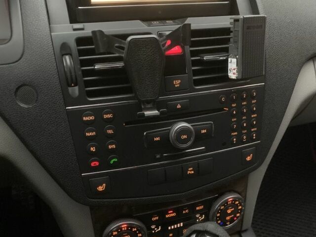 Серый Мерседес Ц-Класс, объемом двигателя 2.1 л и пробегом 294 тыс. км за 9100 $, фото 17 на Automoto.ua