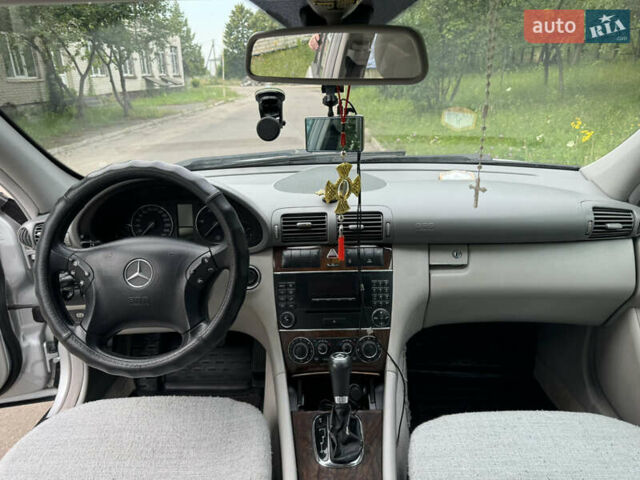 Сірий Мерседес Ц-Клас, об'ємом двигуна 2.2 л та пробігом 292 тис. км за 6250 $, фото 18 на Automoto.ua