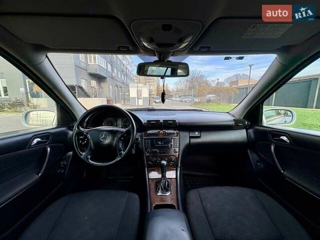 Сірий Мерседес Ц-Клас, об'ємом двигуна 2.1 л та пробігом 236 тис. км за 6400 $, фото 66 на Automoto.ua