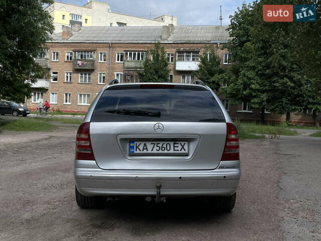 Сірий Мерседес Ц-Клас, об'ємом двигуна 2.15 л та пробігом 281 тис. км за 6200 $, фото 6 на Automoto.ua