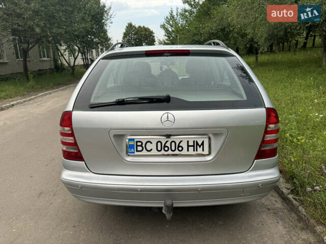 Сірий Мерседес Ц-Клас, об'ємом двигуна 2.2 л та пробігом 292 тис. км за 6250 $, фото 9 на Automoto.ua