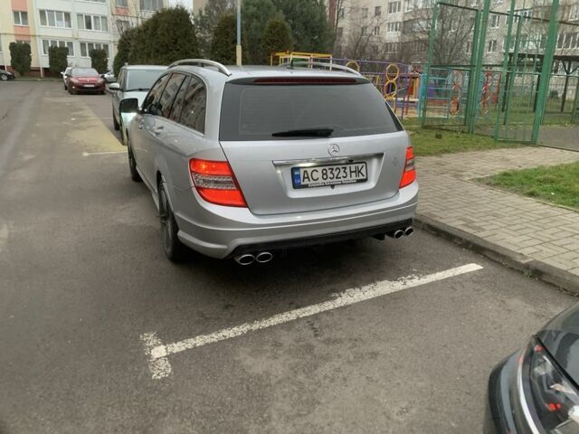 Серый Мерседес Ц-Класс, объемом двигателя 2.1 л и пробегом 294 тыс. км за 9100 $, фото 3 на Automoto.ua