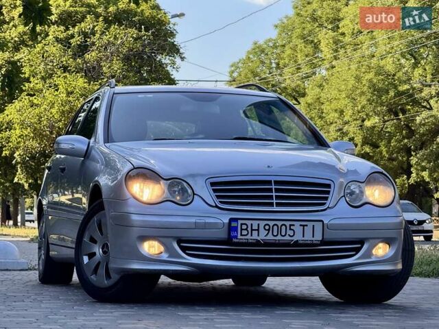 Сірий Мерседес Ц-Клас, об'ємом двигуна 2.15 л та пробігом 236 тис. км за 6400 $, фото 55 на Automoto.ua