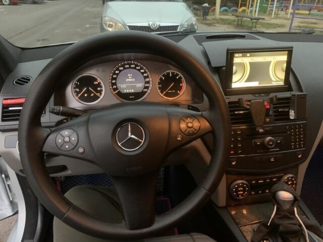 Серый Мерседес Ц-Класс, объемом двигателя 2.1 л и пробегом 294 тыс. км за 9100 $, фото 13 на Automoto.ua