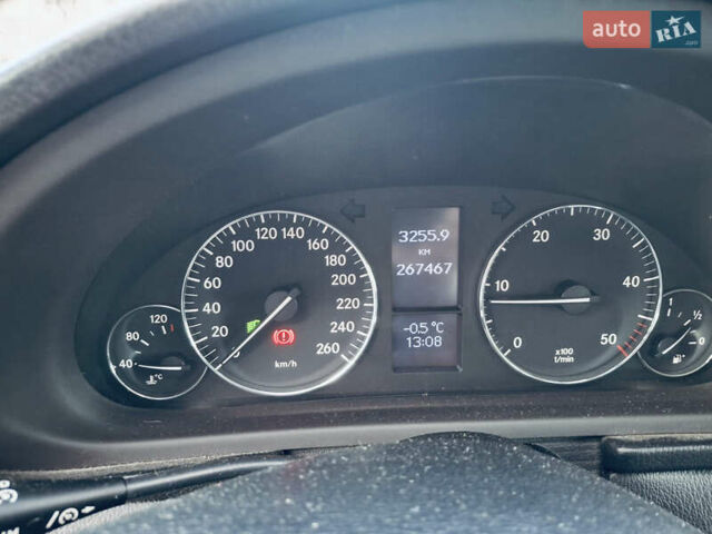 Сірий Мерседес Ц-Клас, об'ємом двигуна 2.15 л та пробігом 268 тис. км за 5550 $, фото 1 на Automoto.ua