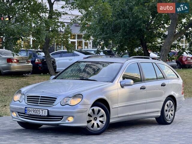Сірий Мерседес Ц-Клас, об'ємом двигуна 2.15 л та пробігом 236 тис. км за 6400 $, фото 18 на Automoto.ua