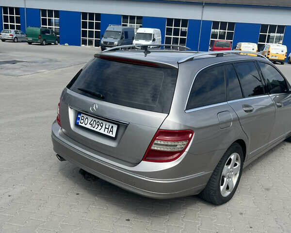 Серый Мерседес Ц-Класс, объемом двигателя 2.15 л и пробегом 311 тыс. км за 8500 $, фото 5 на Automoto.ua