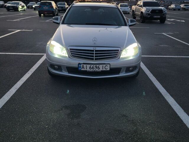 Серый Мерседес Ц-Класс, объемом двигателя 2.1 л и пробегом 410 тыс. км за 8200 $, фото 7 на Automoto.ua