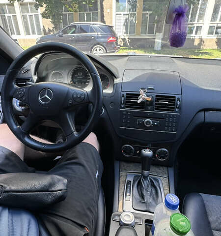 Сірий Мерседес Ц-Клас, об'ємом двигуна 2.1 л та пробігом 305 тис. км за 7800 $, фото 29 на Automoto.ua