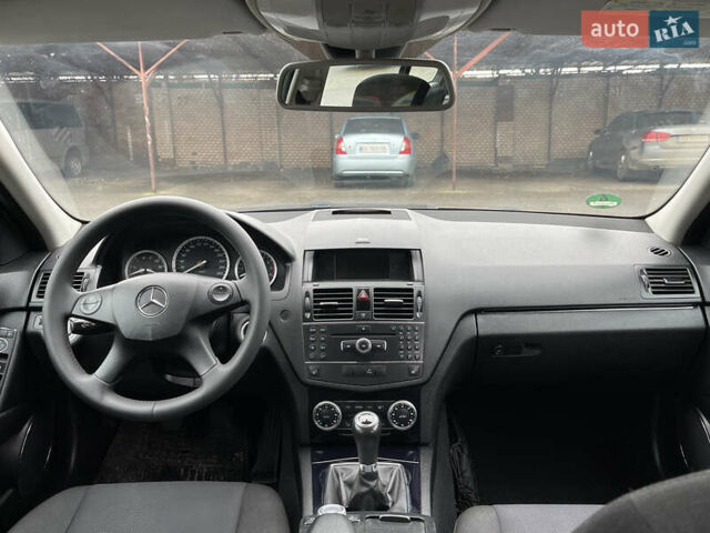 Серый Мерседес Ц-Класс, объемом двигателя 1.8 л и пробегом 244 тыс. км за 7899 $, фото 15 на Automoto.ua