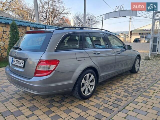 Серый Мерседес Ц-Класс, объемом двигателя 2.2 л и пробегом 357 тыс. км за 8250 $, фото 10 на Automoto.ua