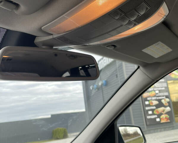 Сірий Мерседес Ц-Клас, об'ємом двигуна 2.15 л та пробігом 310 тис. км за 7950 $, фото 21 на Automoto.ua