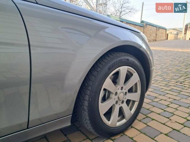 Серый Мерседес Ц-Класс, объемом двигателя 2.2 л и пробегом 357 тыс. км за 8250 $, фото 33 на Automoto.ua