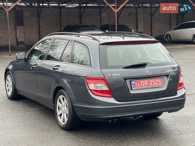 Серый Мерседес Ц-Класс, объемом двигателя 1.8 л и пробегом 244 тыс. км за 7899 $, фото 3 на Automoto.ua