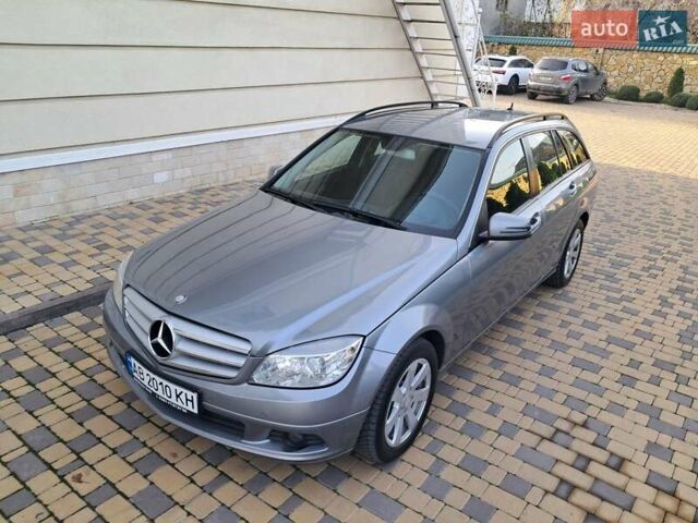 Серый Мерседес Ц-Класс, объемом двигателя 2.2 л и пробегом 357 тыс. км за 8250 $, фото 23 на Automoto.ua