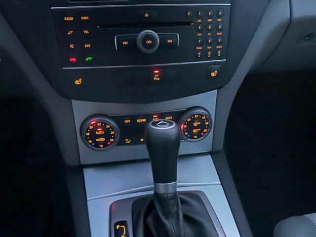 Серый Мерседес Ц-Класс, объемом двигателя 1.8 л и пробегом 245 тыс. км за 7699 $, фото 13 на Automoto.ua