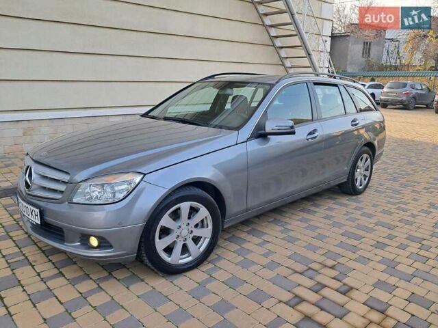 Серый Мерседес Ц-Класс, объемом двигателя 2.2 л и пробегом 357 тыс. км за 8250 $, фото 80 на Automoto.ua