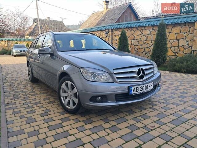 Серый Мерседес Ц-Класс, объемом двигателя 2.2 л и пробегом 357 тыс. км за 8250 $, фото 4 на Automoto.ua
