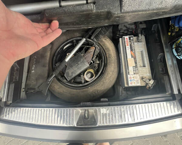 Серый Мерседес Ц-Класс, объемом двигателя 2.15 л и пробегом 311 тыс. км за 8500 $, фото 16 на Automoto.ua