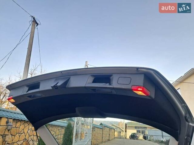 Серый Мерседес Ц-Класс, объемом двигателя 2.2 л и пробегом 357 тыс. км за 8250 $, фото 38 на Automoto.ua