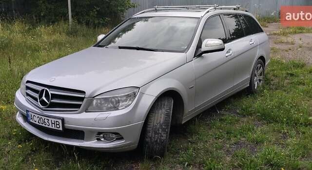 Сірий Мерседес Ц-Клас, об'ємом двигуна 1.8 л та пробігом 205 тис. км за 6500 $, фото 4 на Automoto.ua