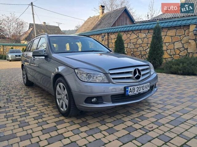 Серый Мерседес Ц-Класс, объемом двигателя 2.2 л и пробегом 357 тыс. км за 8250 $, фото 6 на Automoto.ua