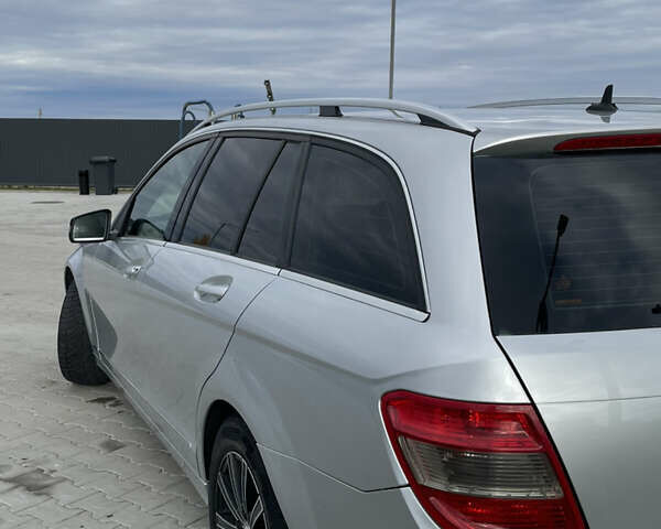 Сірий Мерседес Ц-Клас, об'ємом двигуна 2.15 л та пробігом 310 тис. км за 7950 $, фото 10 на Automoto.ua