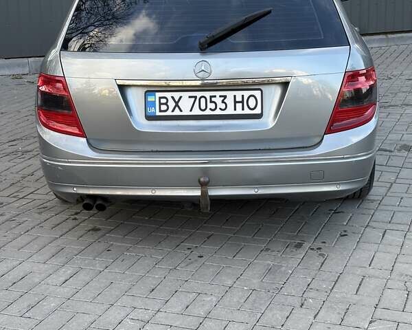 Сірий Мерседес Ц-Клас, об'ємом двигуна 2.15 л та пробігом 289 тис. км за 8000 $, фото 2 на Automoto.ua