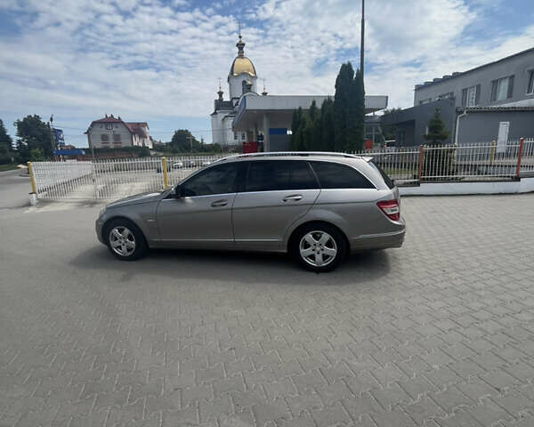 Серый Мерседес Ц-Класс, объемом двигателя 2.15 л и пробегом 311 тыс. км за 8500 $, фото 8 на Automoto.ua