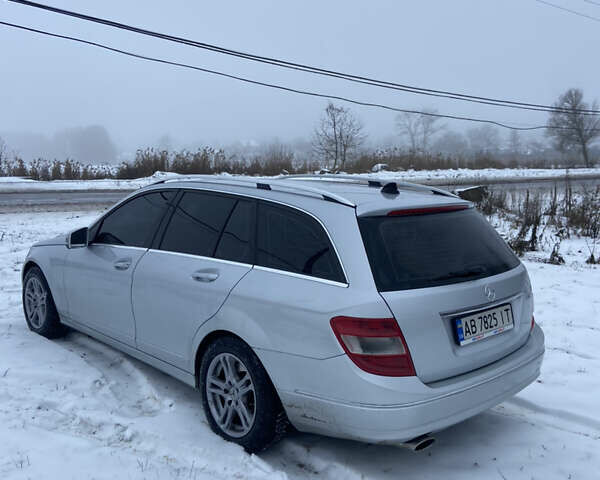 Серый Мерседес Ц-Класс, объемом двигателя 2.2 л и пробегом 300 тыс. км за 7500 $, фото 3 на Automoto.ua