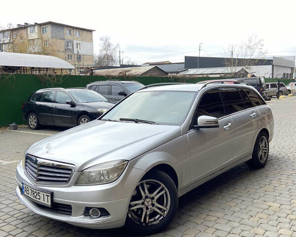 Сірий Мерседес Ц-Клас, об'ємом двигуна 2.2 л та пробігом 276 тис. км за 7700 $, фото 3 на Automoto.ua