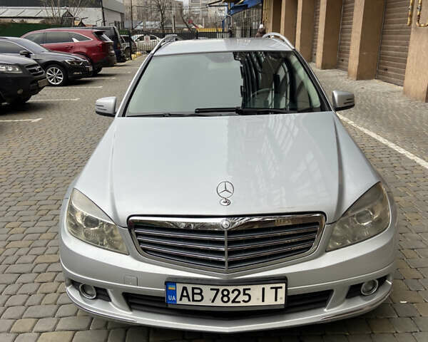 Сірий Мерседес Ц-Клас, об'ємом двигуна 2.2 л та пробігом 276 тис. км за 7700 $, фото 4 на Automoto.ua