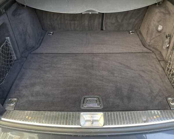 Сірий Мерседес Ц-Клас, об'ємом двигуна 2.15 л та пробігом 430 тис. км за 7700 $, фото 6 на Automoto.ua