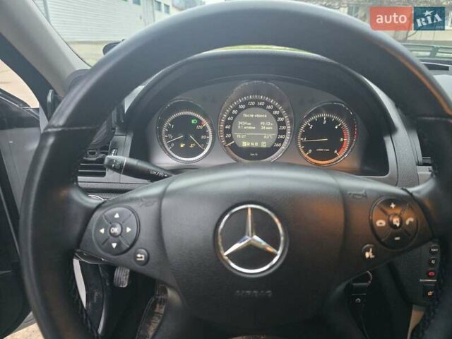 Сірий Мерседес Ц-Клас, об'ємом двигуна 2.2 л та пробігом 286 тис. км за 7800 $, фото 10 на Automoto.ua