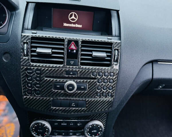 Серый Мерседес Ц-Класс, объемом двигателя 2.2 л и пробегом 304 тыс. км за 8700 $, фото 45 на Automoto.ua